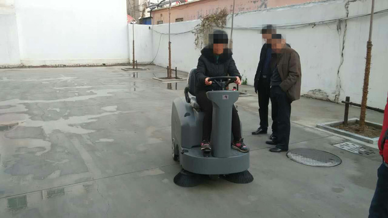 辉达娱乐扫地机使用过程中会遇到这样的问题该怎么办？
